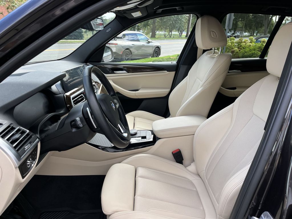 Thumbnail: 2022 BMW X3 - 11