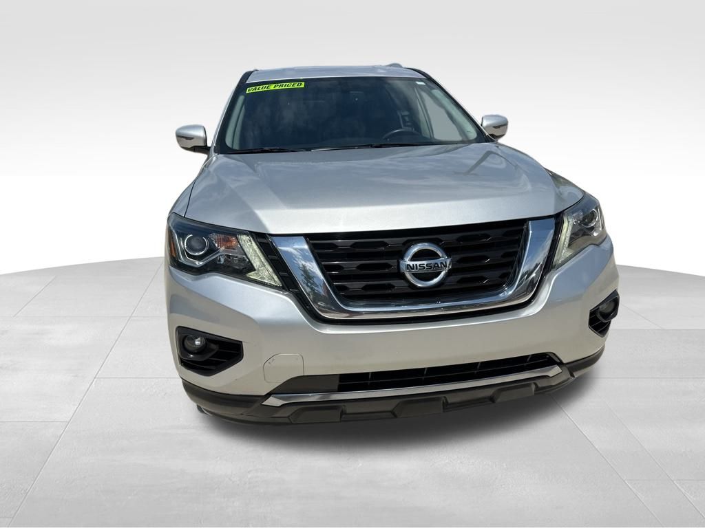 2017 Brilliant Silver Metallic Nissan Pathfinder SV FWD SUV