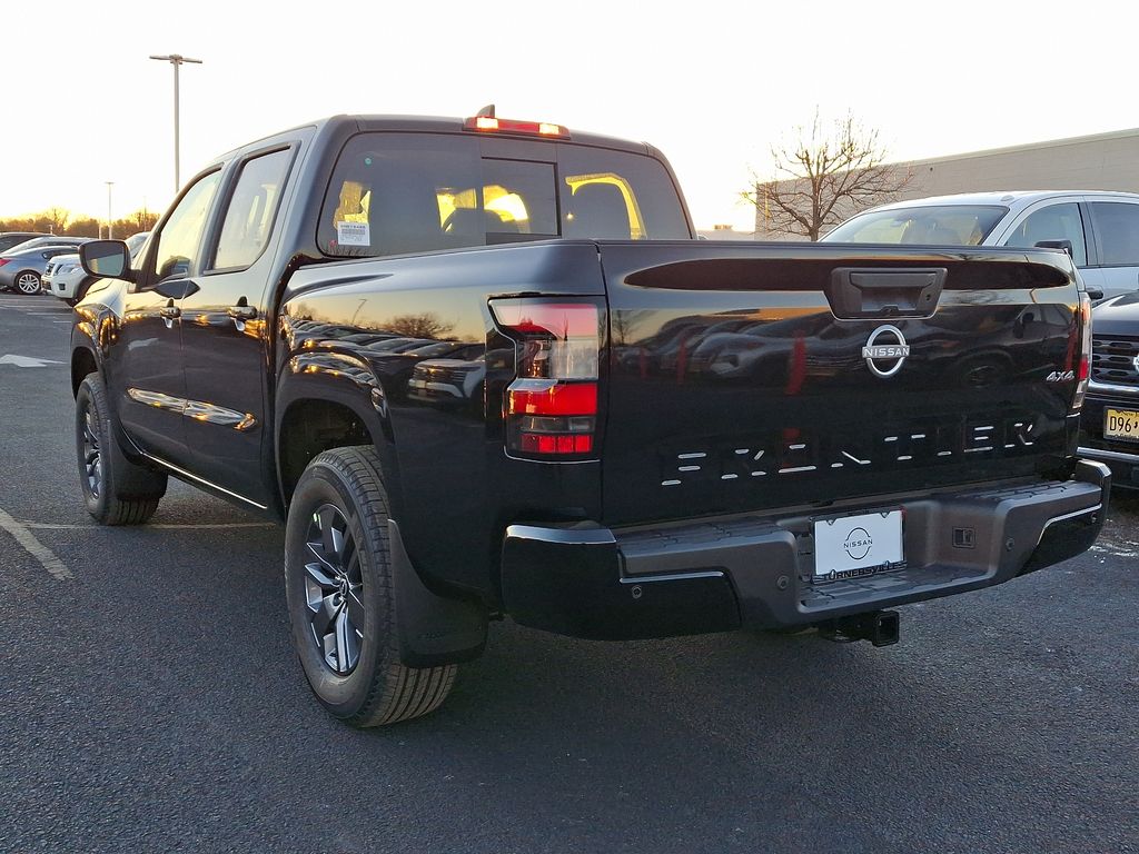 2025 Nissan Frontier SV 3