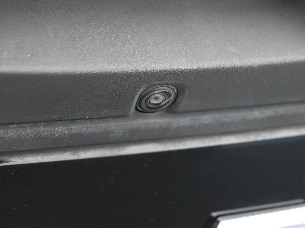 Used 2021 Onyx Black GMC Elevation Standard image 30