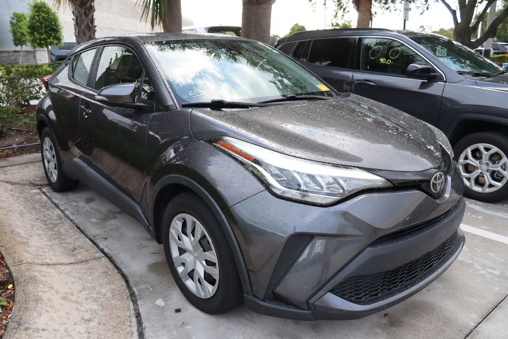 2020 Toyota C-HR LE 6