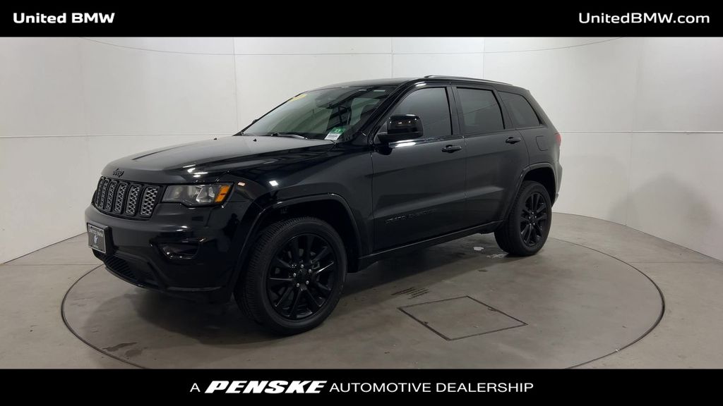 2018 Jeep Grand Cherokee Altitude 4