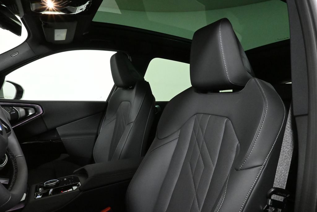 Thumbnail: 2026 BMW X3 - 16