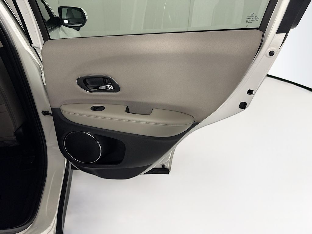 Thumbnail: 2018 Honda HR-V - 27