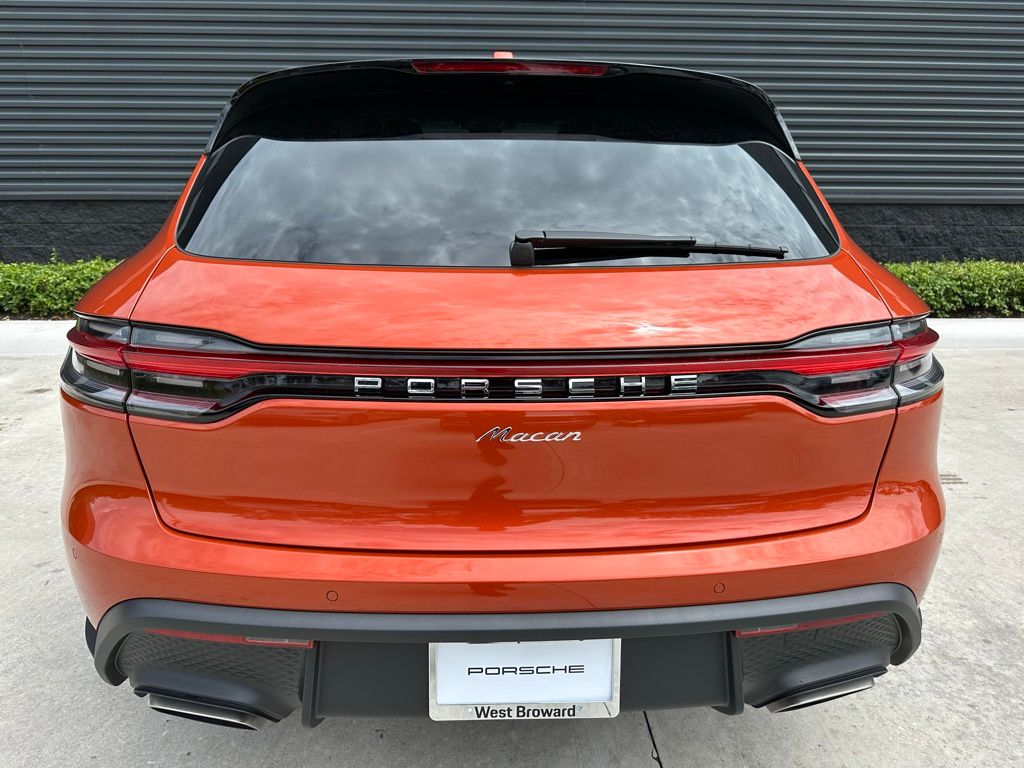 Thumbnail: 2025 Porsche Macan - 11