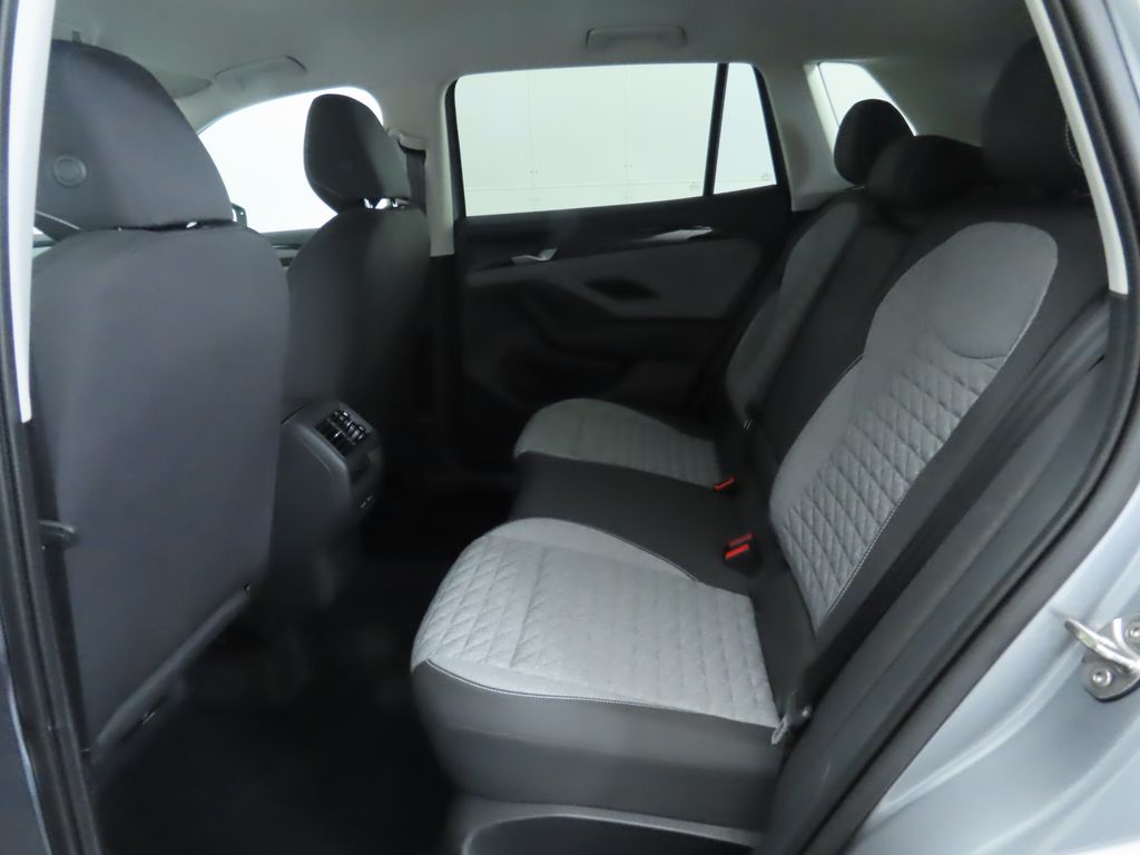 2025 Volkswagen Tiguan 2.0T 22