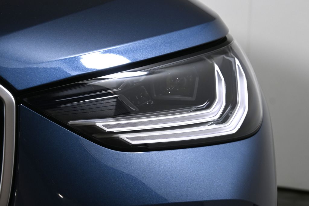 Thumbnail: 2026 BMW X3 - 11