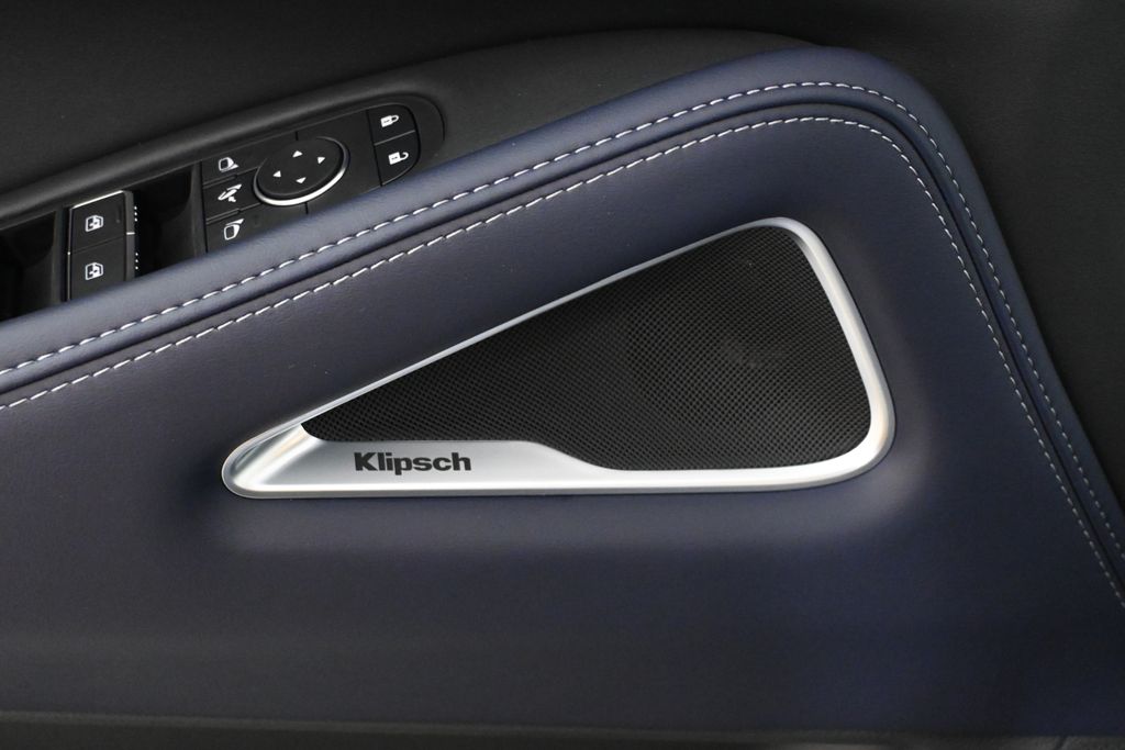 Thumbnail: 2026 INFINITI QX60 - 25