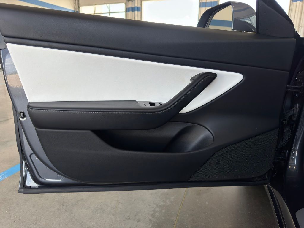 2018 Tesla Model 3 Long Range  at Autostrade