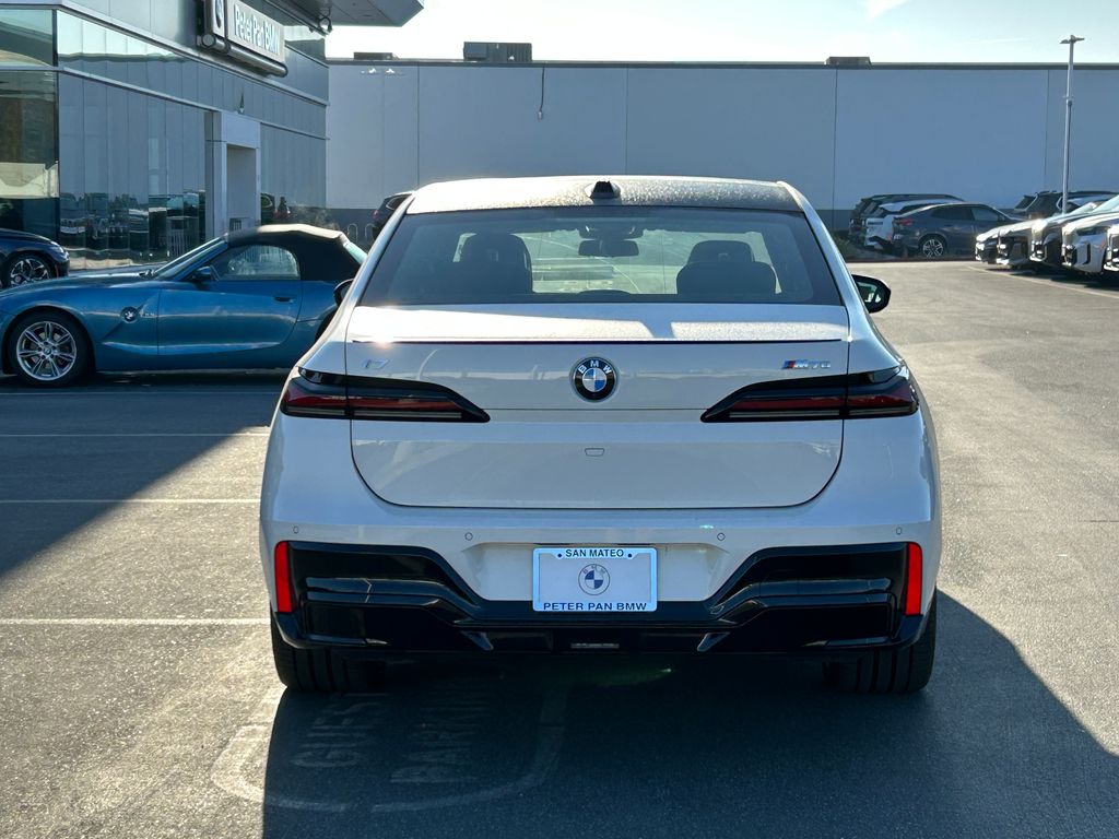 Thumbnail: 2024 BMW i7 - 4