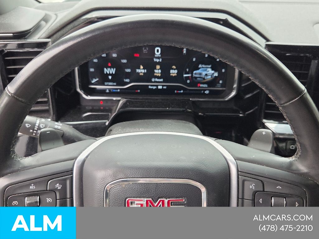 Used 2024 White GMC Elevation image 25