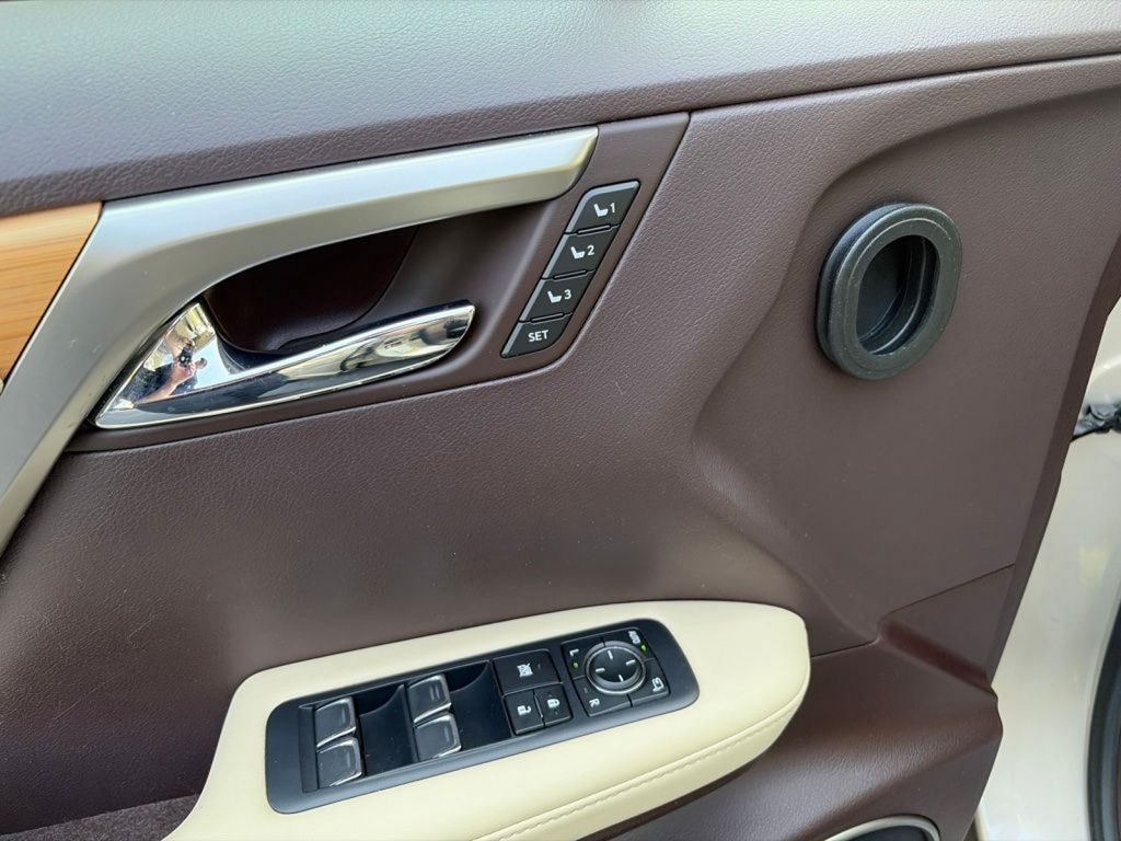 Used 2019 Beige Lexus 350 image 14