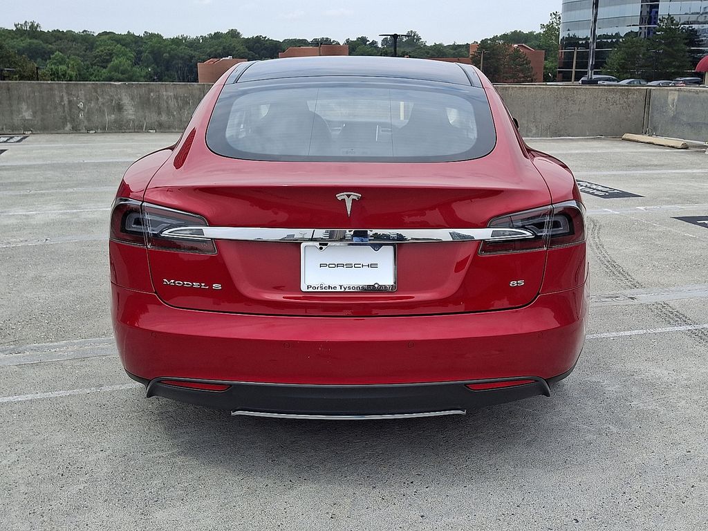 Thumbnail: 2014 Tesla Model S - 9