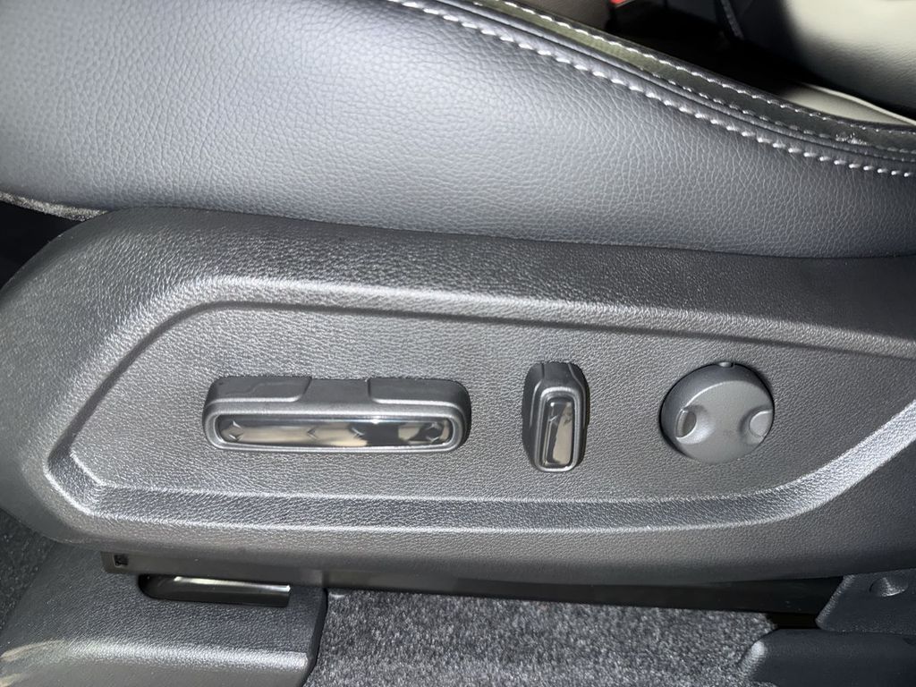 new 2025 Honda Pilot car, priced at $51,550