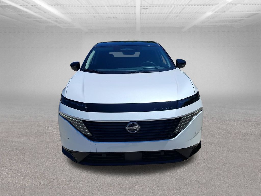 New 2026 White Nissan Platinum image 9