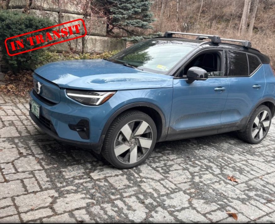 Blue Metallic 2024 Volvo XC40 Recharge Twin Ultimate eAWD SUV / Crossover All-Wheel Drive 1-Speed Automatic