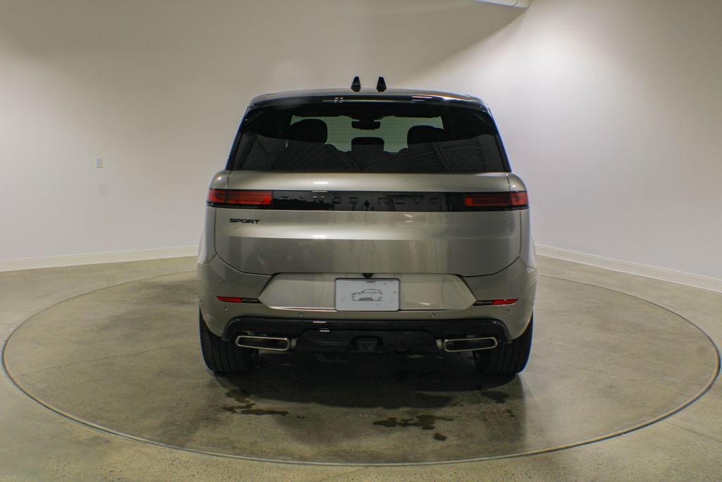New 2026 Silver Land Rover Dynamic SE image 5