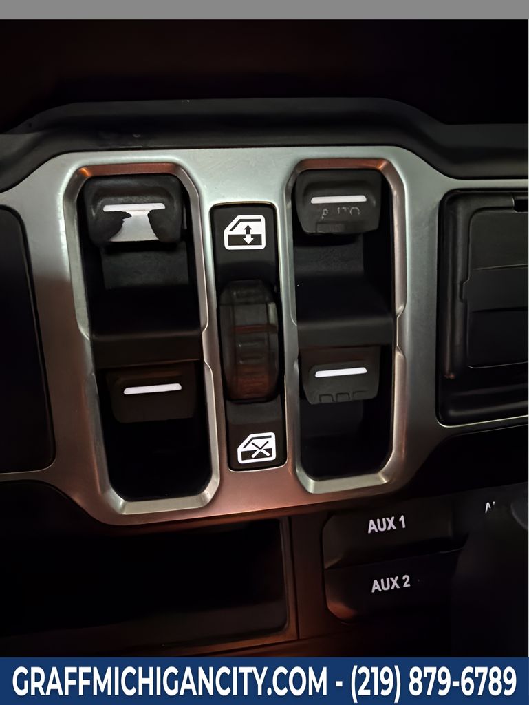 Used 2018 Jeep Wrangler SUV