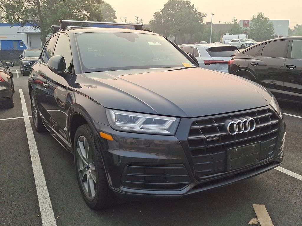 Thumbnail: 2020 Audi Q5 - 3