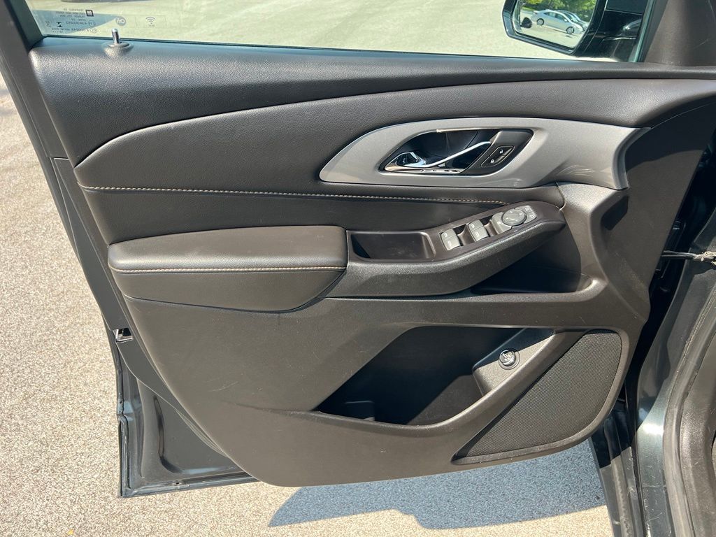 Used 2020 Chevrolet Traverse SUV
