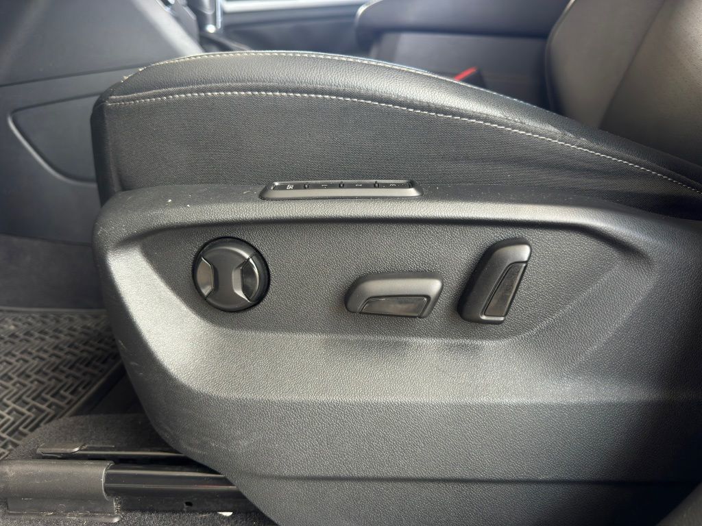 2019 Volkswagen Atlas SEL  at Community Honda
