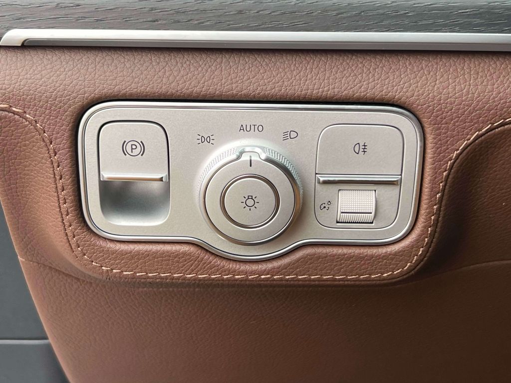 used 2024 Mercedes-Benz GLE car, priced at $50,995