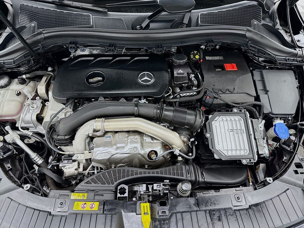 Thumbnail: 2025 Mercedes-Benz GLA - 27