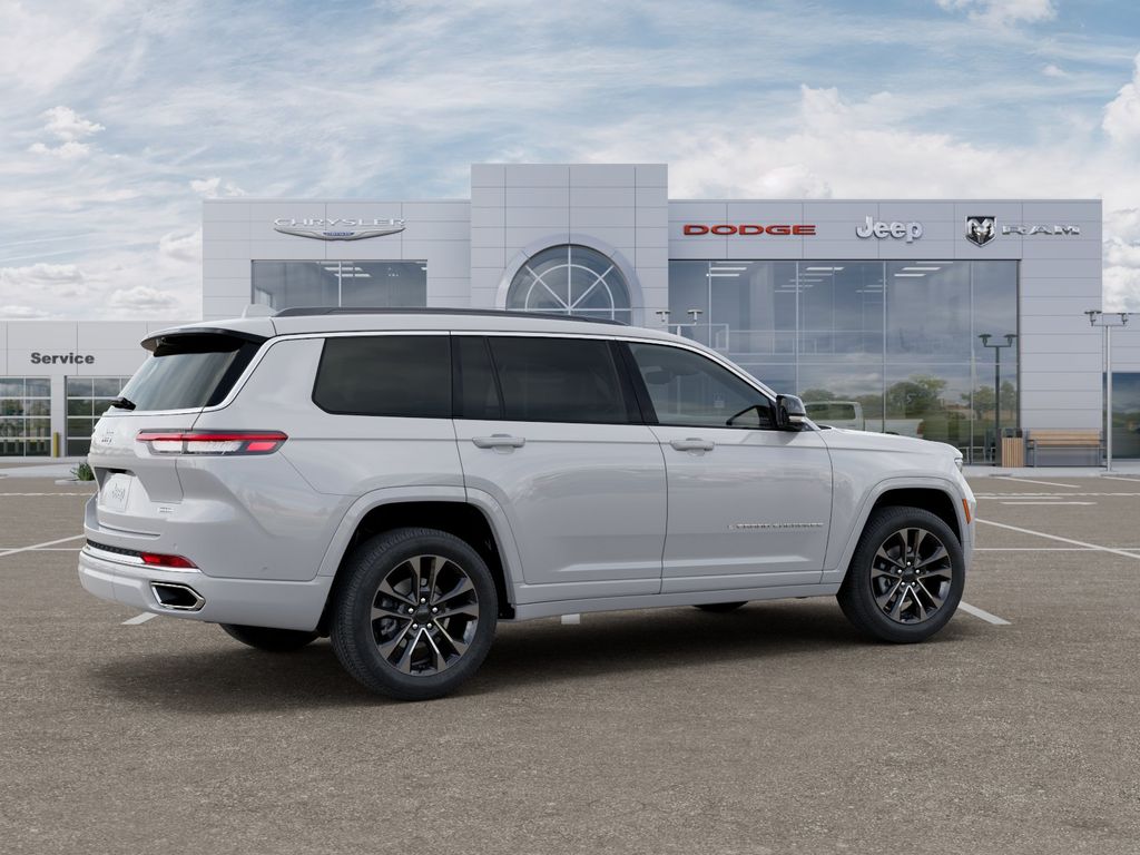 New 2025 White Jeep Overland image 4