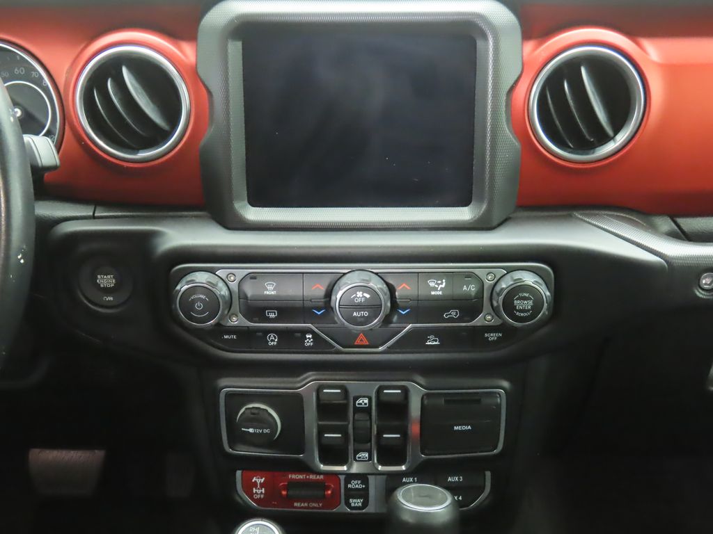 Thumbnail: 2021 Jeep Wrangler - 14