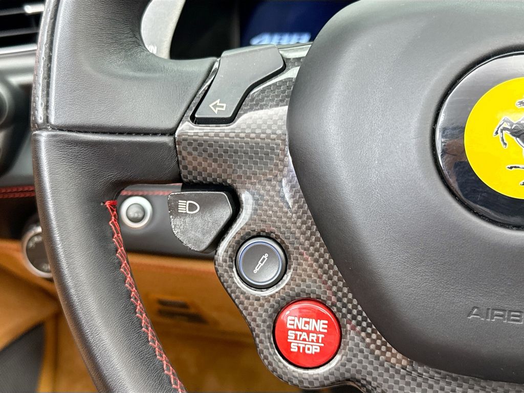 Thumbnail: 2019 Ferrari 488 - 20