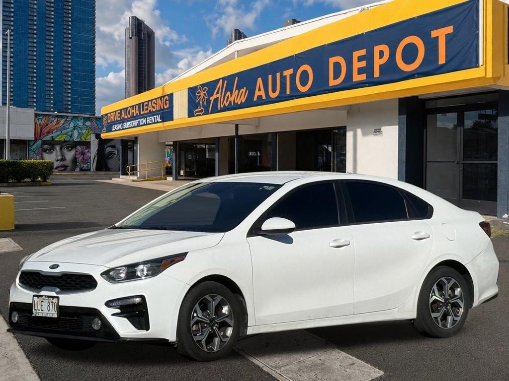 Snow White Pearl 2021 Kia Forte Sedan Front-Wheel Drive Continuously Variable Transmission