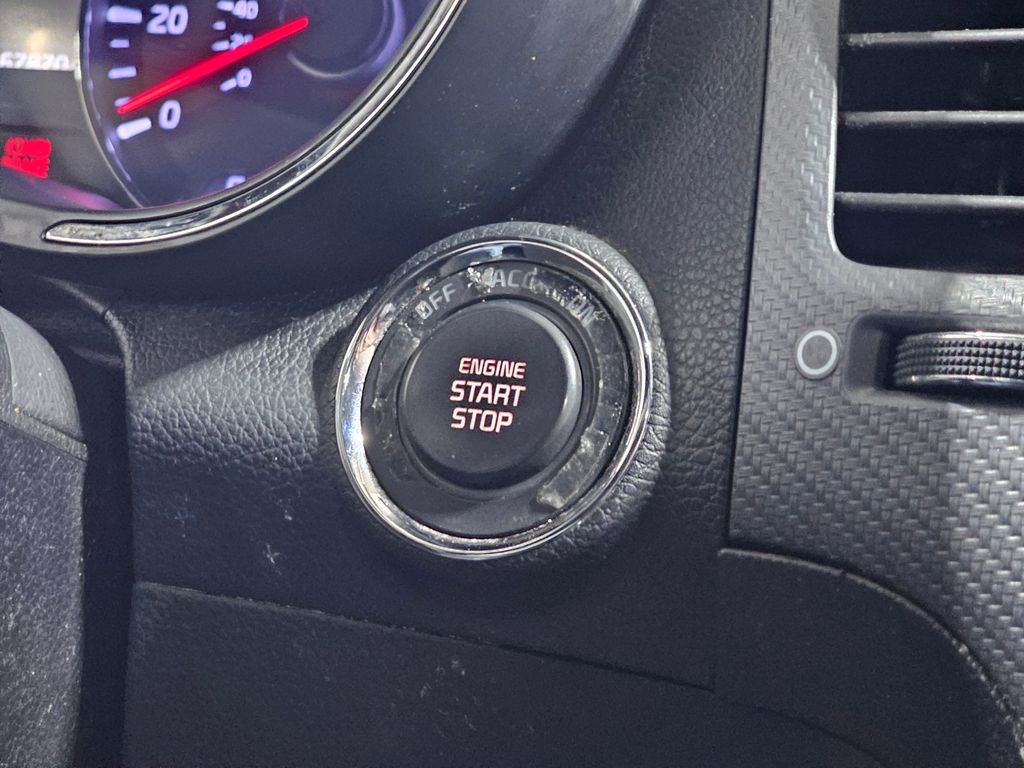 Used 2018 Gray Kia SX image 28