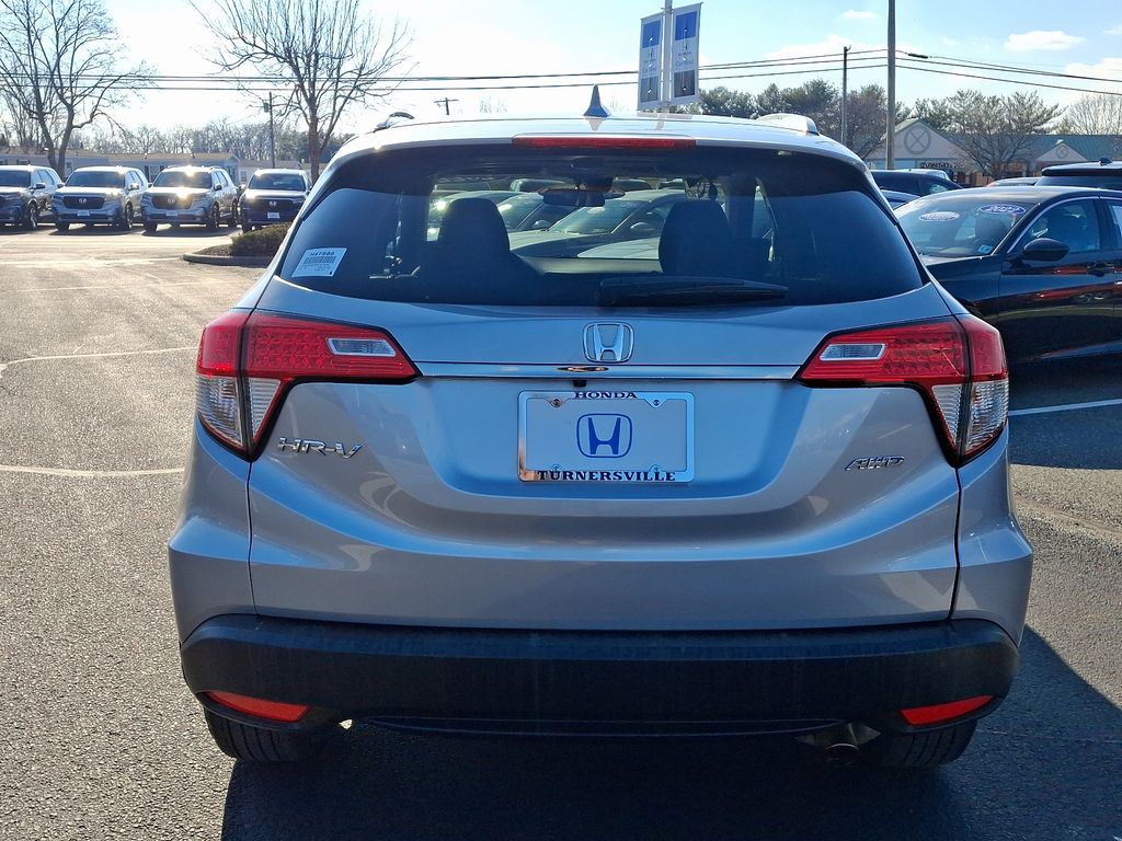 2022 Honda HR-V EX 5