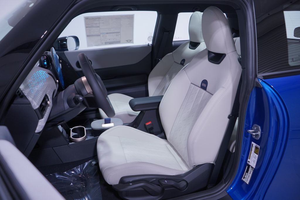 Thumbnail: 2026 MINI Cooper - 7