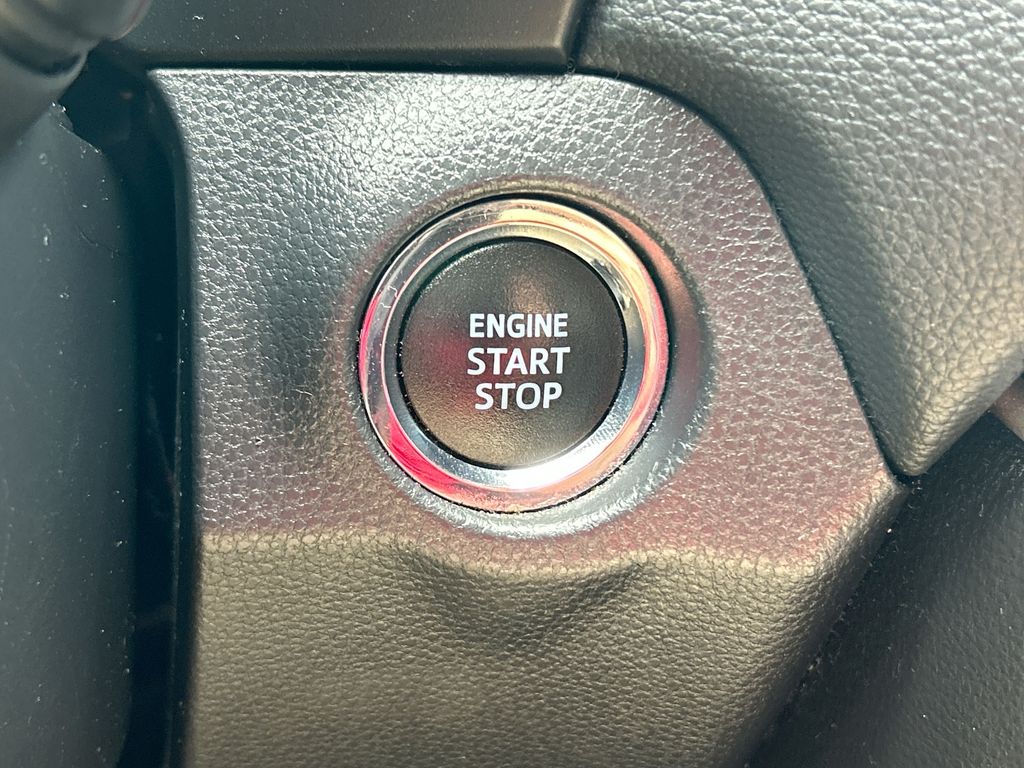 Thumbnail: 2021 Toyota RAV4 - 19