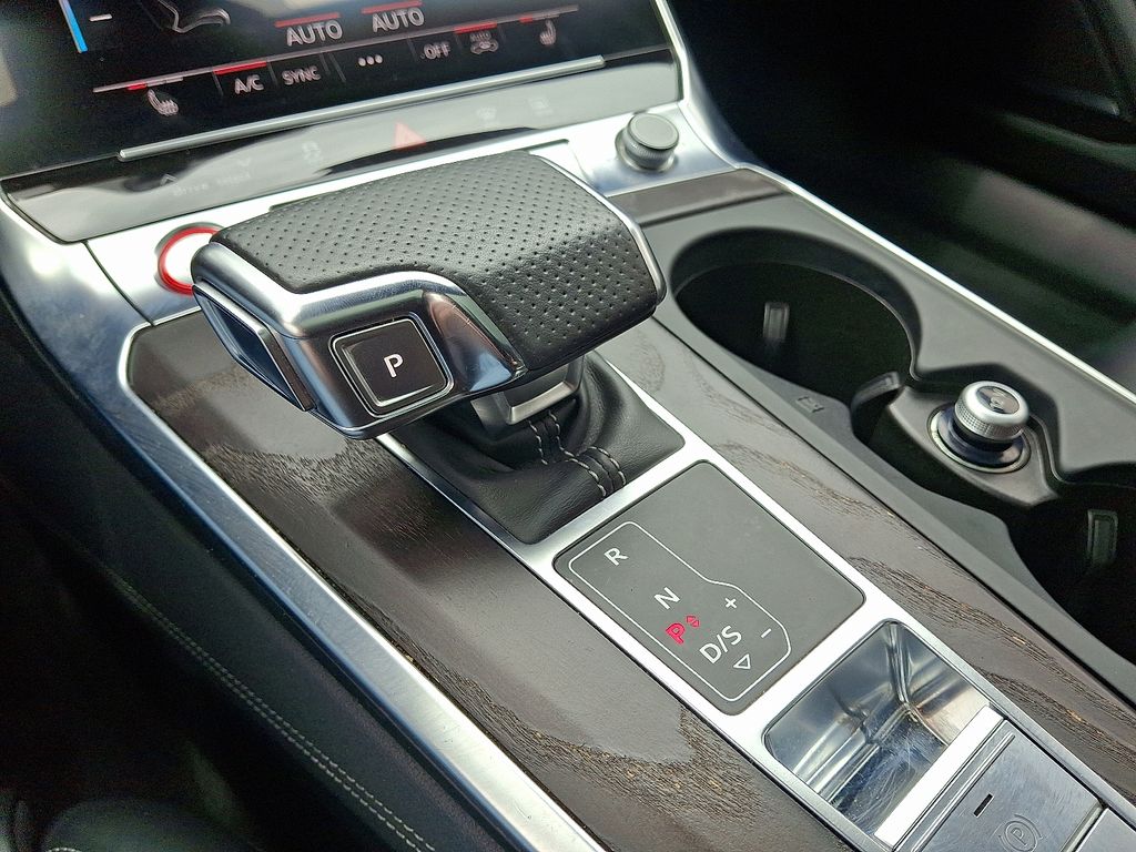 Thumbnail: 2020 Audi S6 - 15
