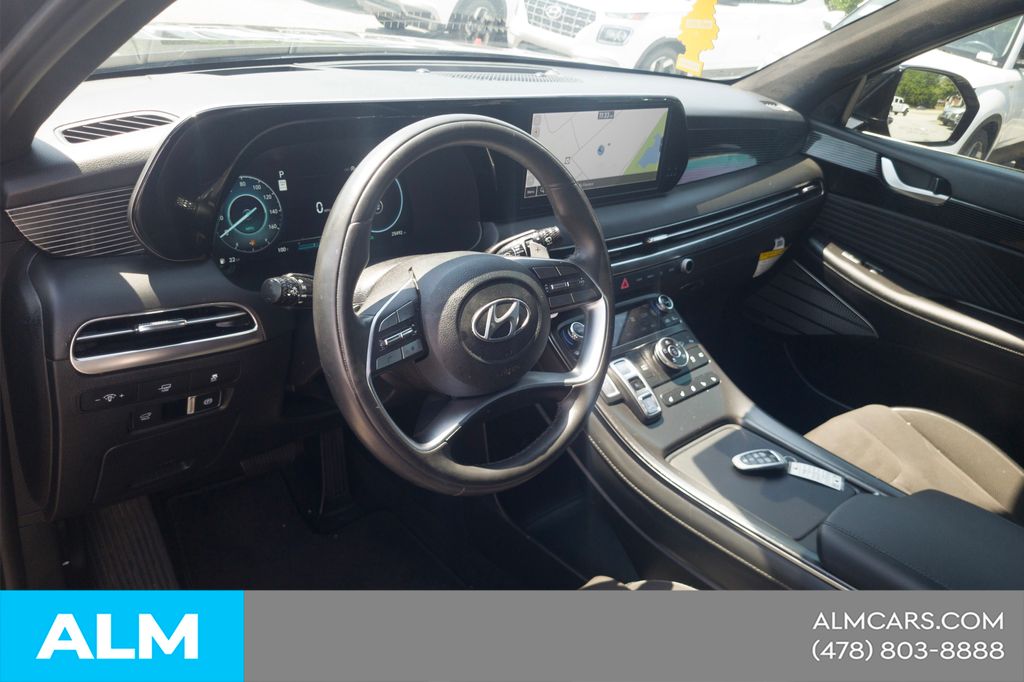 Used 2025 Black Hyundai Calligraphy Night Edition image 6