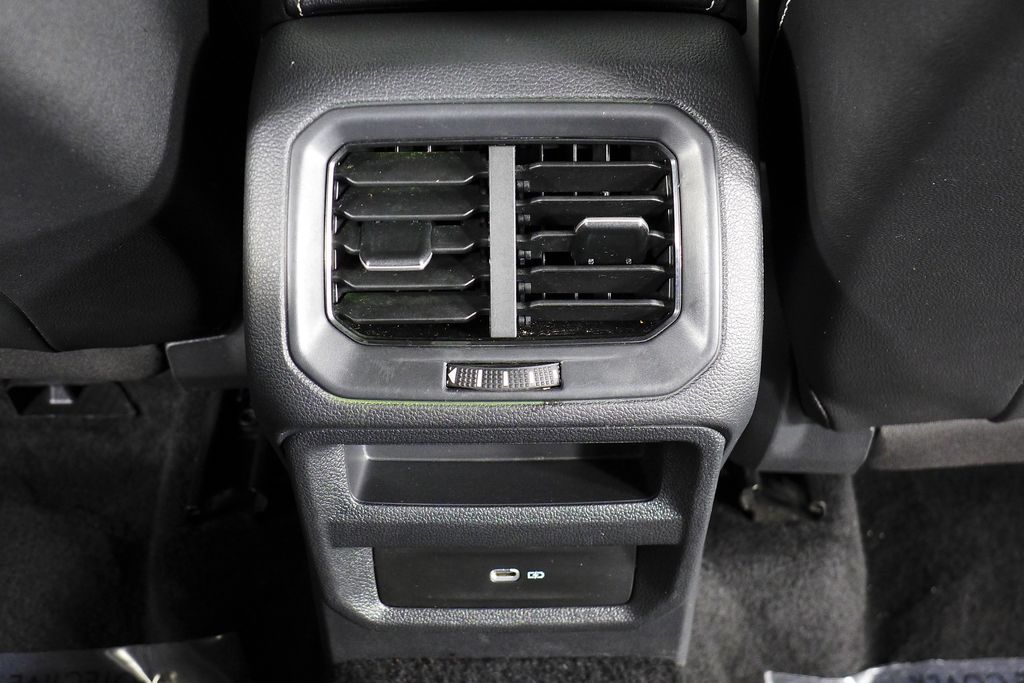 Thumbnail: 2022 Volkswagen Taos - 23