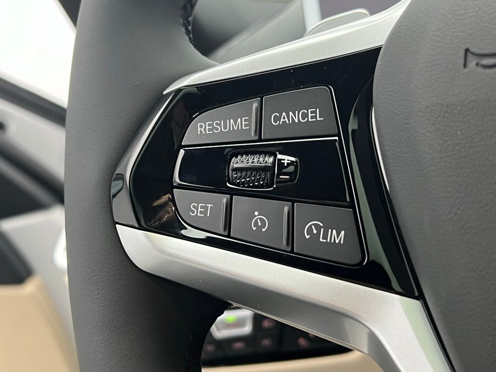 Thumbnail: 2026 BMW 3 Series - 19