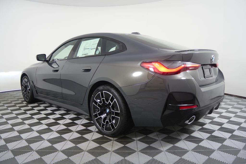 Thumbnail: 2026 BMW 4 Series - 5