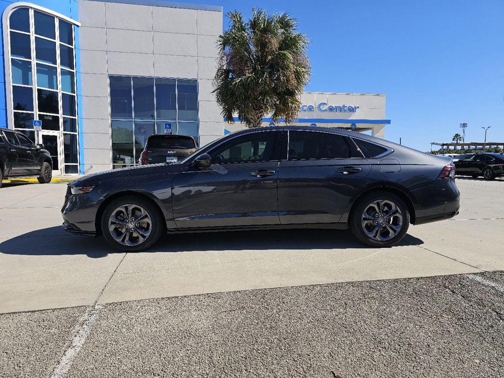 2025 Honda Accord Hybrid EX-L 5