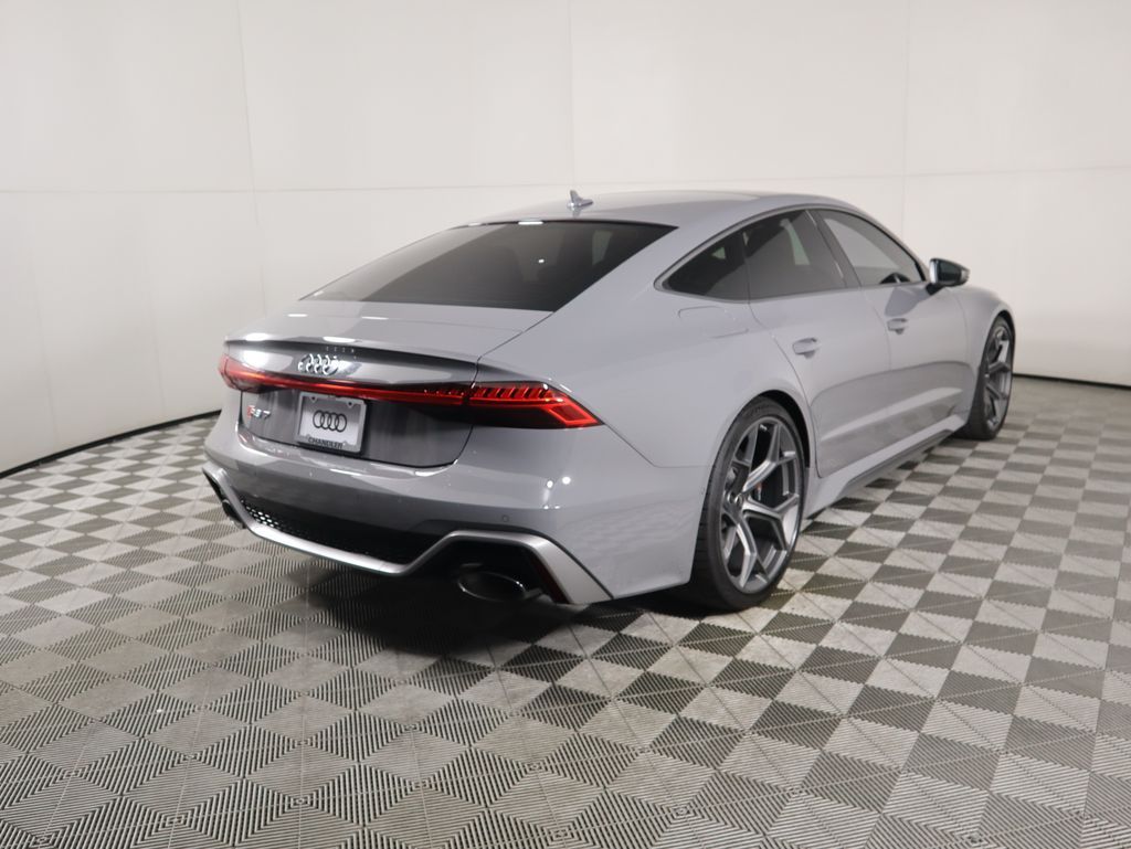 Thumbnail: 2026 Audi RS 7 - 5