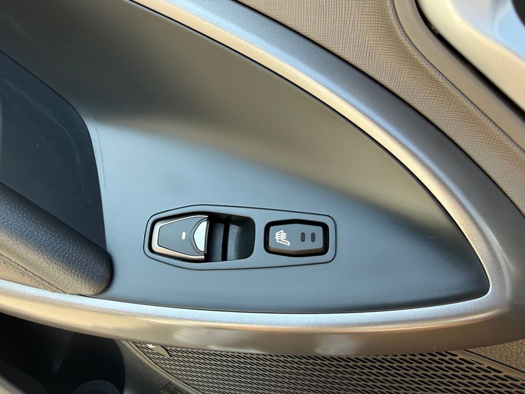 Thumbnail: 2015 Hyundai Santa Fe - 20