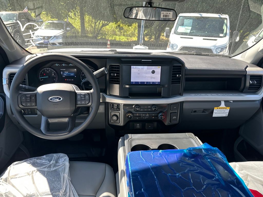 New 2026 Ford Super Duty F-250 Crew Cab 8' Box XL