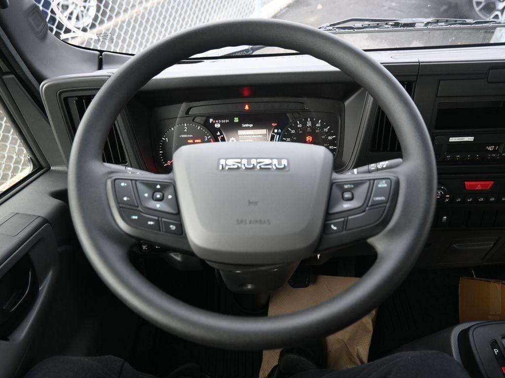 2025 Isuzu NPR XD 