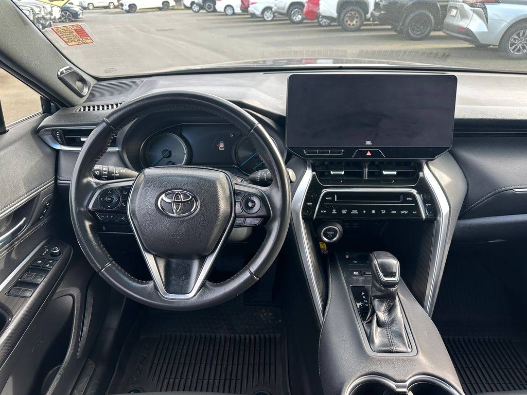2024 Toyota Venza XLE