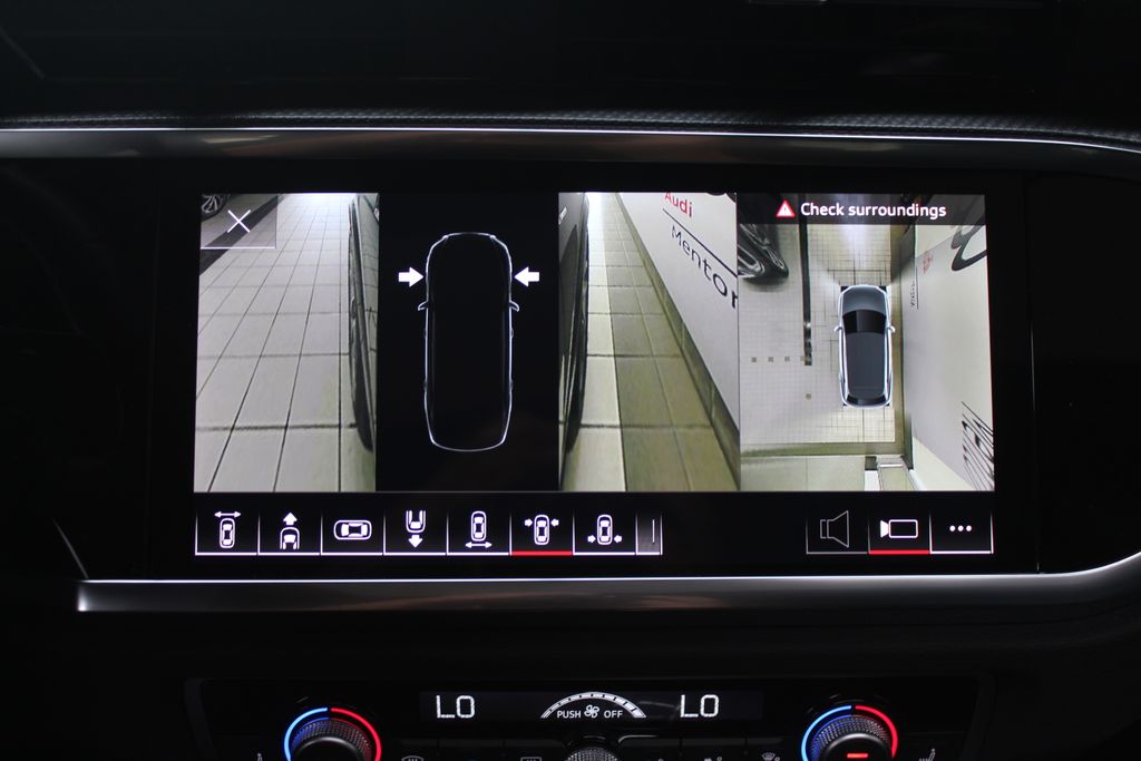Thumbnail: 2023 Audi Q3 - 25