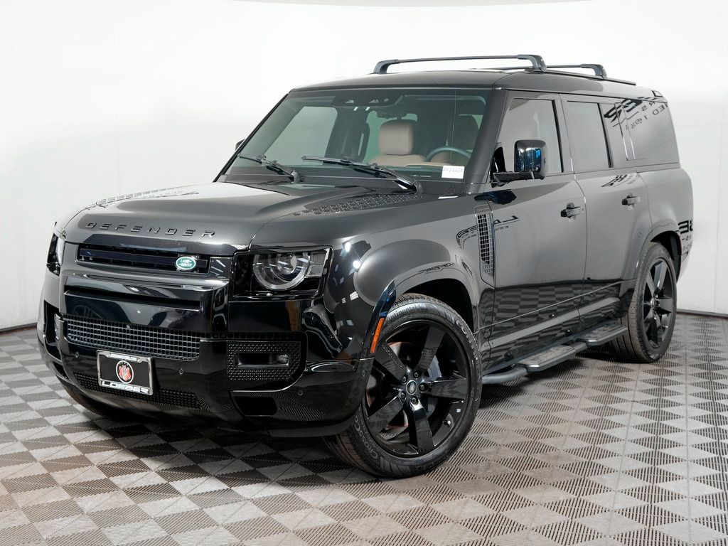 2025 Land Rover Defender 130 P400 X-Dynamic SE AWD