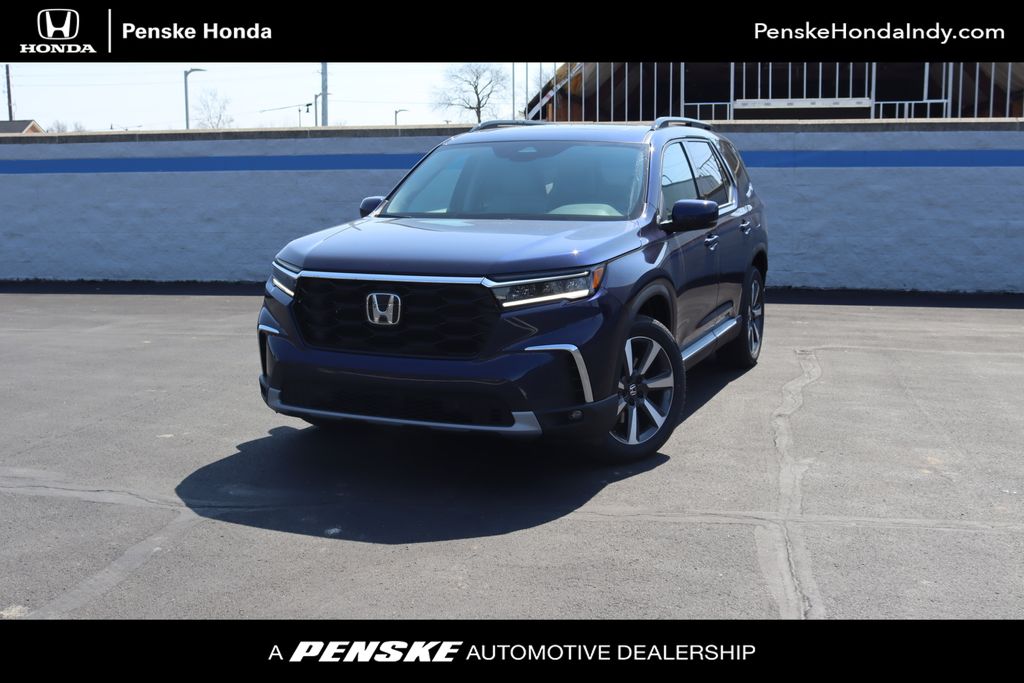 2025 Honda Pilot Touring -
                Indianapolis, IN