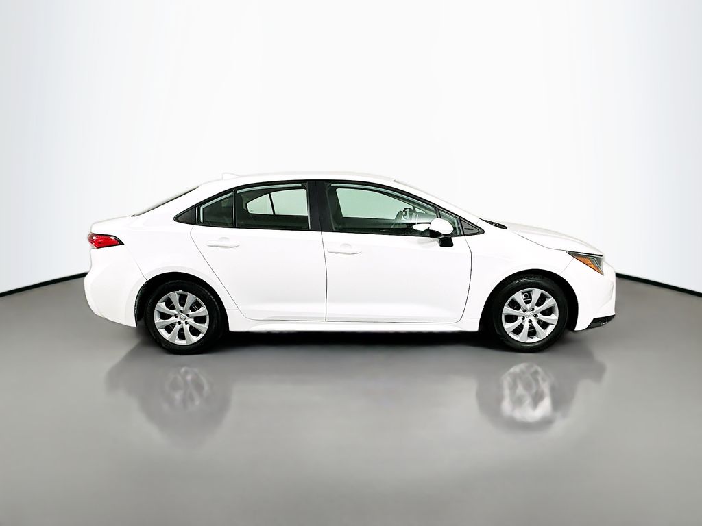 Thumbnail: 2021 Toyota Corolla - 4